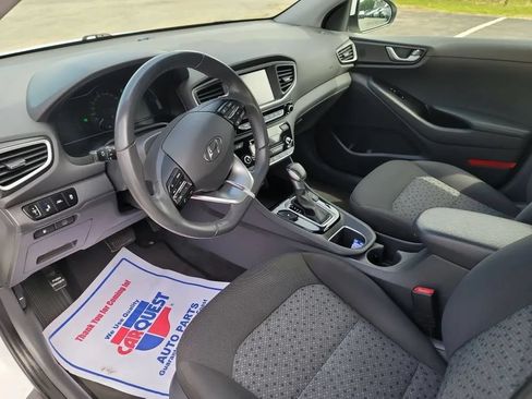 Used 2017 Hyundai Ioniq SEL w/ Tech Package 02 FWD image 12