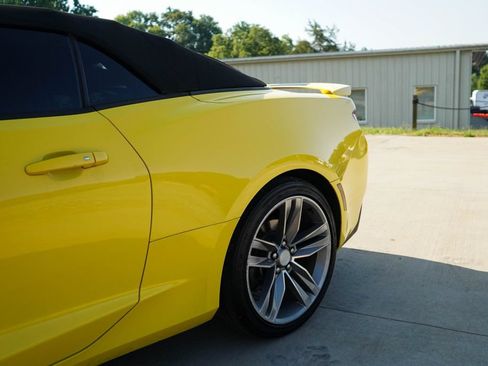Used 2018 Chevrolet Camaro LT w/ RS Package RWD image 21