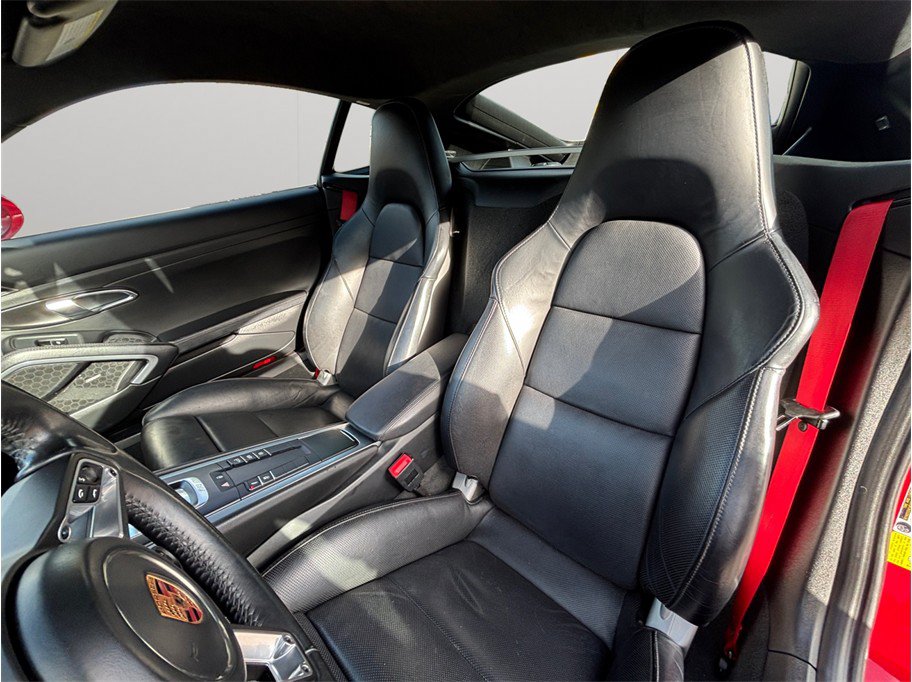 Used 2018 Porsche 718 Cayman GTS RWD image 17