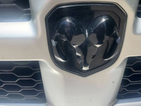 Used 2013 RAM 1500 Express RWD image 10