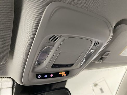 Certified 2025 Buick Envision Preferred image 26