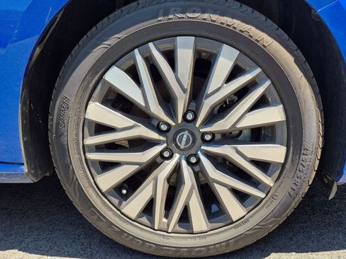 Used 2025 Nissan Altima 2.5 SV FWD image 9