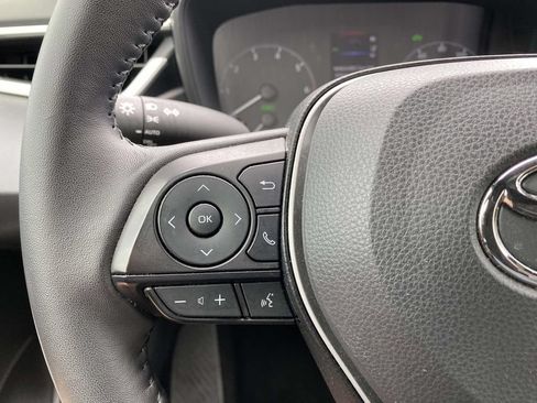 Used 2025 Toyota Corolla SE FWD image 24
