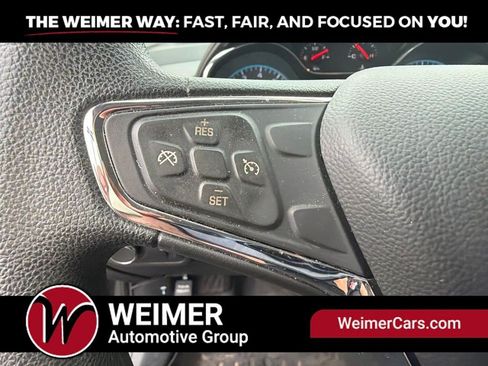 Used 2018 Chevrolet Cruze LT w/ Convenience Package FWD image 21