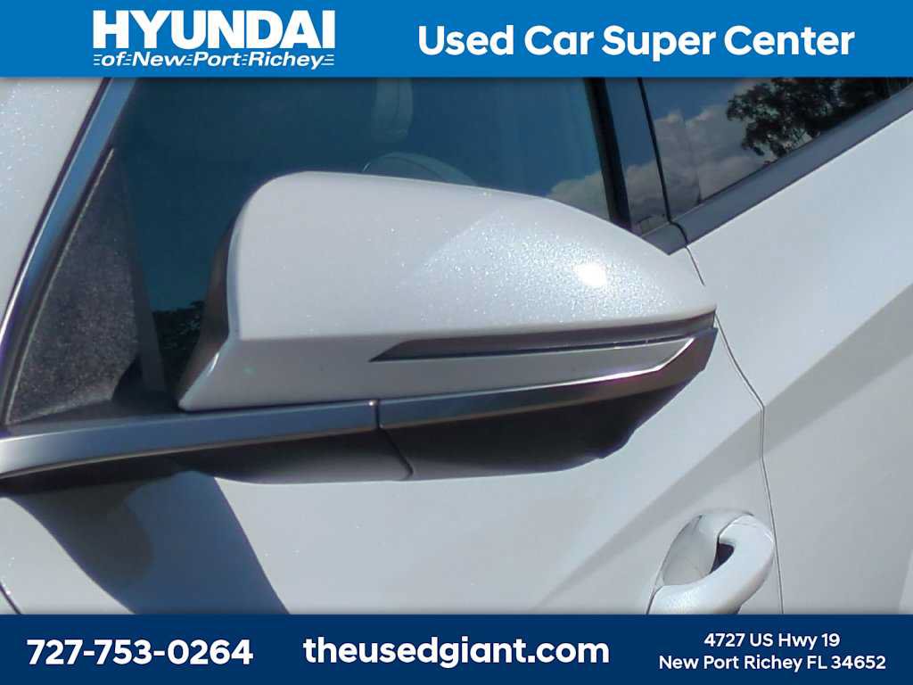 Certified 2022 Hyundai Tucson Limited w/ Cargo Package FWD image 11