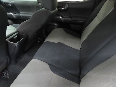 Used 2021 Toyota Tacoma TRD Sport image 20