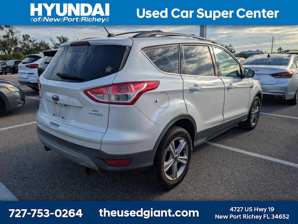 Used 2013 Ford Escape SE FWD image 2