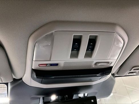 Used 2024 Subaru Ascent Touring image 34