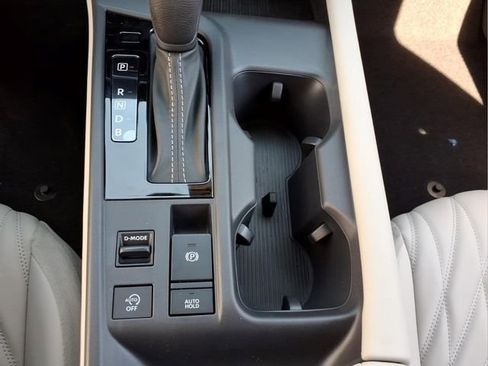 New 2026 Nissan Sentra SL FWD image 17