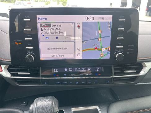 Used 2021 Toyota Sienna XSE FWD image 13