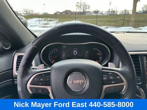 Used 2015 Jeep Grand Cherokee Limited w/ Luxury Group II image 16