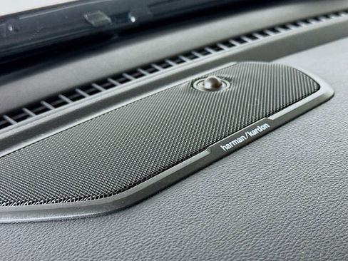 Used 2020 RAM 1500 Laramie image 19