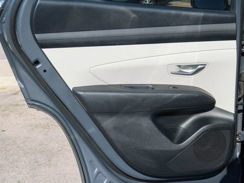 Certified 2026 Hyundai Tucson SE FWD image 12