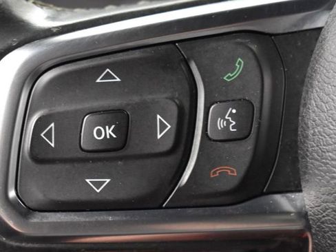 Used 2018 Jeep Wrangler Unlimited Sahara image 24