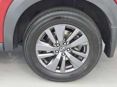 Certified 2022 Nissan Pathfinder SV FWD image 32