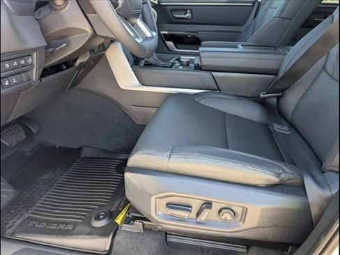 Used 2025 Toyota Tundra Limited image 9