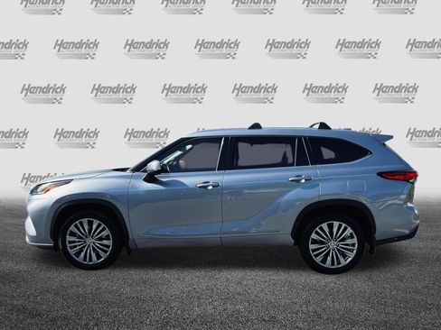 Used 2021 Toyota Highlander Platinum FWD image 7