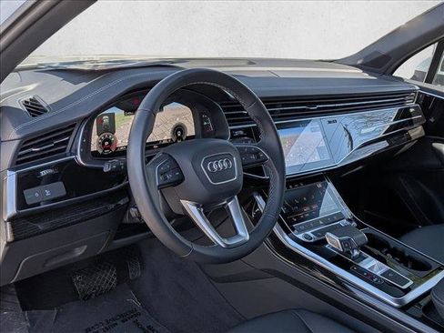 Certified 2025 Audi Q7 2.0T Premium w/ Convenience Plus Package AWD/4WD image 10