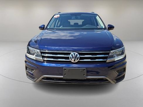 Used 2021 Volkswagen Tiguan SE w/ Panoramic Sunroof Package AWD/4WD image 3
