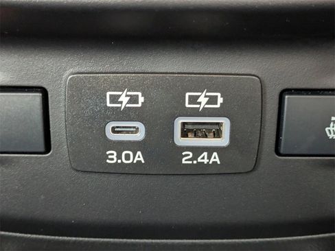 Used 2025 Subaru Outback Limited w/ Popular Package #2 image 18