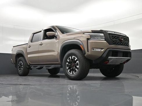 Used 2022 Nissan Frontier Pro-X RWD image 24