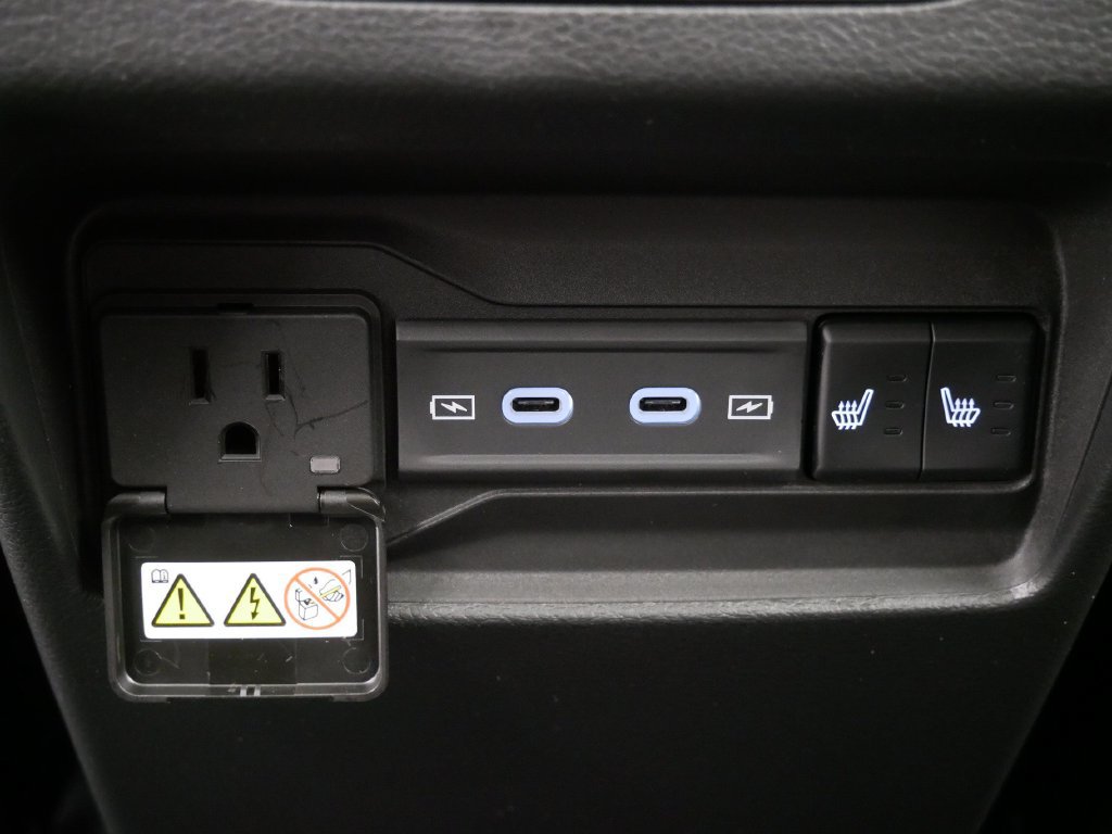 New 2027 Jeep Grand Cherokee Limited AWD/4WD image 16