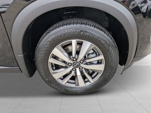 New 2026 Nissan Pathfinder SL FWD image 9