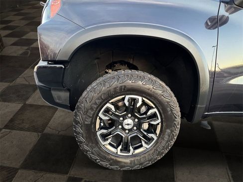 Certified 2022 Chevrolet Silverado 1500 ZR2 w/ Technology Package image 9
