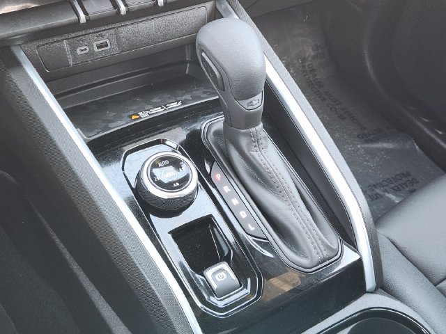 Used 2026 Chevrolet Colorado Trail Boss AWD/4WD image 21