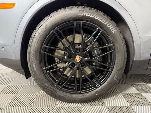 New 2026 Porsche Cayenne AWD/4WD image 13