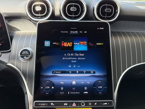 Certified 2025 Mercedes-Benz GLC 300 4MATIC image 30