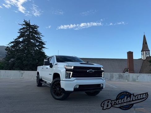 Used 2023 Chevrolet Silverado 2500 High Country w/ Z71 Off-Road Package AWD/4WD image 2