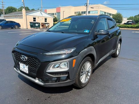 Used 2021 Hyundai Kona SEL Plus AWD/4WD image 3