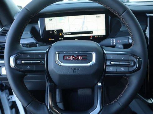 New 2026 GMC Acadia AT4 w/ Luxury Package image 31