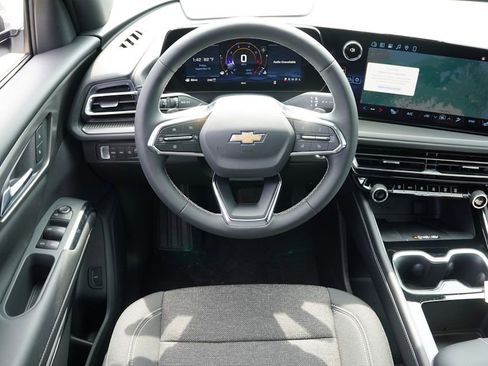 New 2026 Chevrolet Traverse LT w/ Driver Confidence Package image 13