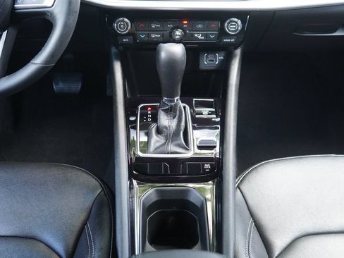 Used 2025 Jeep Compass Limited AWD/4WD image 21