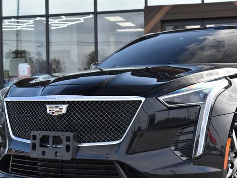 Used 2019 Cadillac CT6 Sport image 2