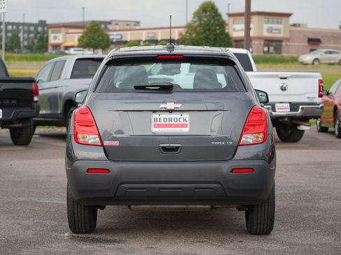 Used 2016 Chevrolet Trax LS FWD image 4
