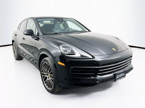Certified 2023 Porsche Cayenne Coupe image 7