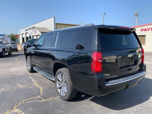 Used 2018 Chevrolet Suburban Premier AWD/4WD image 2