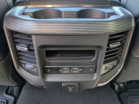 Used 2020 RAM 2500 Limited AWD/4WD image 30