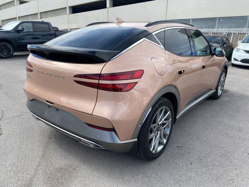 Used 2024 Genesis GV60 Advanced image 6