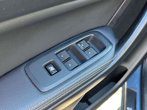 Used 2023 Ford Ranger Lariat w/ FX4 Off-Road Package image 16