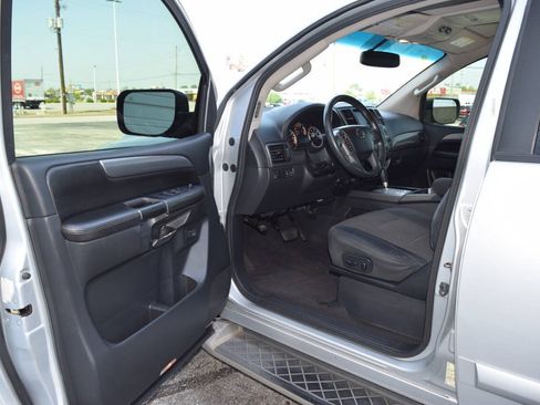 Used 2014 Nissan Armada SV AWD/4WD image 23
