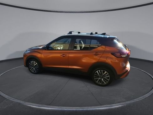 Used 2023 Nissan Kicks SV w/ Interior Electronics Package image 6