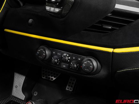 Used 2020 Ferrari 488 Pista Coupe RWD image 41