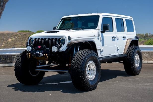 Used 2024 Jeep Wrangler Unlimited Rubicon 392 AWD/4WD image 3