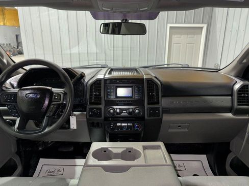 Used 2018 Ford F250 XL w/ Power Equipment Group AWD/4WD image 17