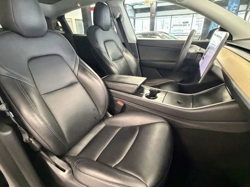 Used 2020 Tesla Model Y Long Range image 14