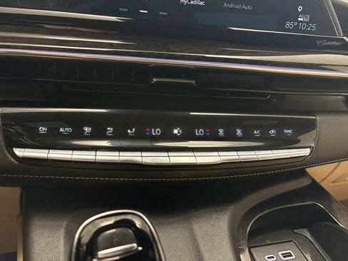 Used 2023 Cadillac Escalade Premium Luxury w/ LPO, Floor Liner Package AWD/4WD image 27